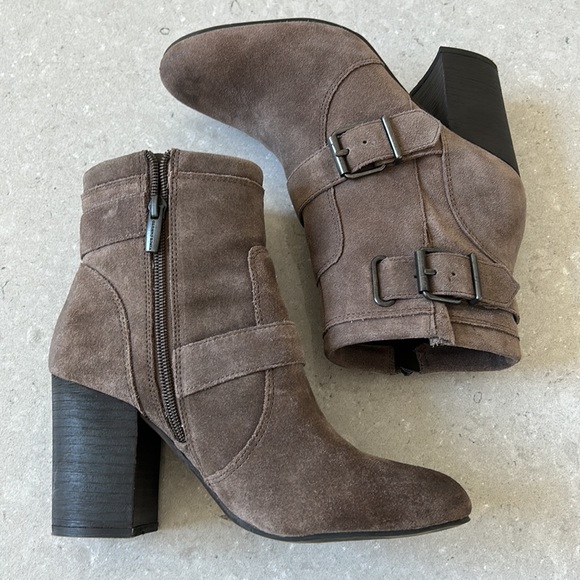 Vince Camuto "Simlee" Soft Tan Suede Leather Buckle Detail Side Zip Ankle Boots - Picture 2 of 16